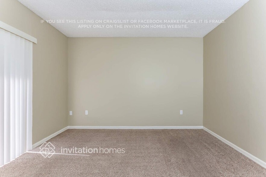 Building Photo - 5790 SW 156th Ct