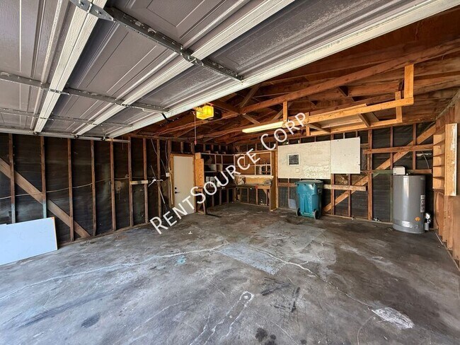 Building Photo - 4318 Ave L 2
