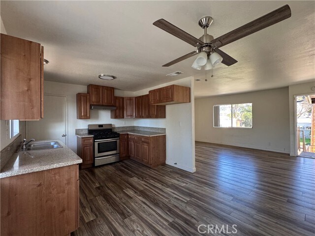 Building Photo - 373 San Bernadino