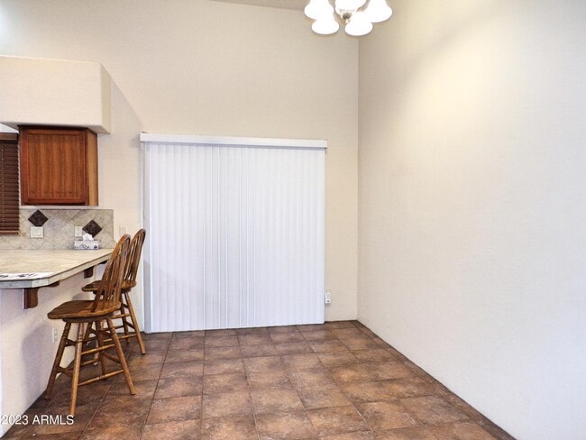 Building Photo - 885 Leonard Wood St