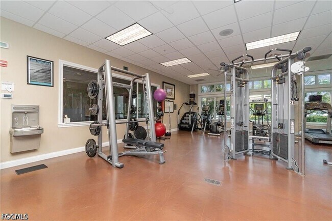 Building Photo - 11031 Mill Creek Way