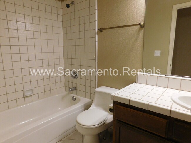 Building Photo - 7452 Santa Susana Way