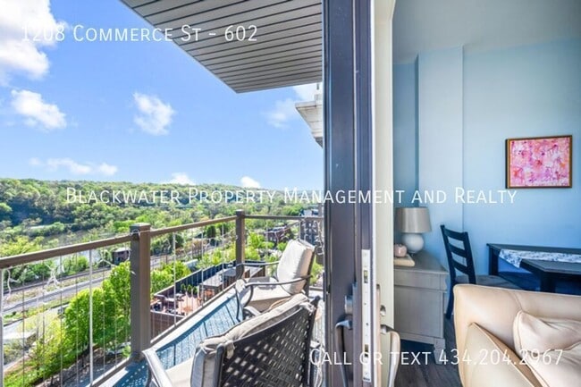 Building Photo - 1208 Commerce St