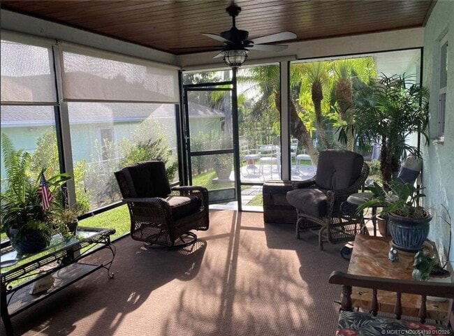 Building Photo - 4621 SE Shady Ridge Ln