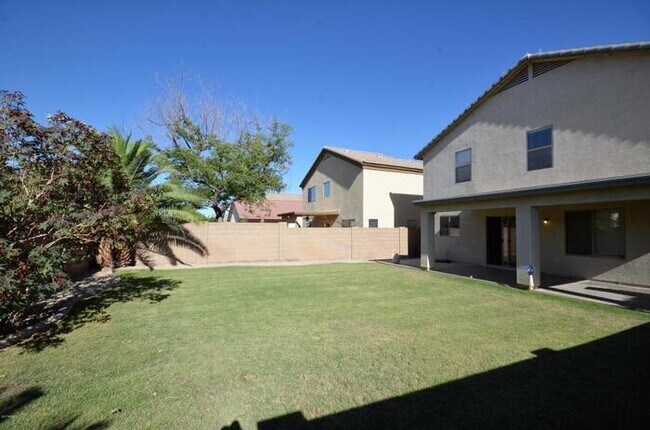 Building Photo - 2018 W Agrarian Hills Dr