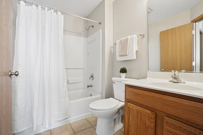 Building Photo - 3763 Bailey Rd