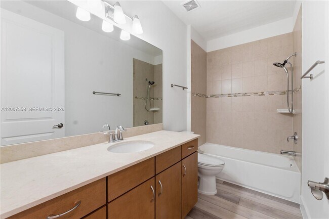 Building Photo - 13012 Riverwalk Cir N