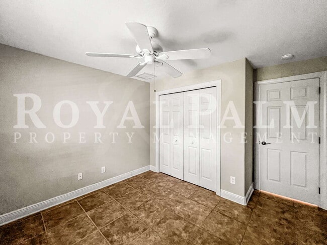 Building Photo - 2 Bed, 2 Bath Duplex on First Street – Washer & Dryer Included, Pet-Friendly, Minutes from Downto...