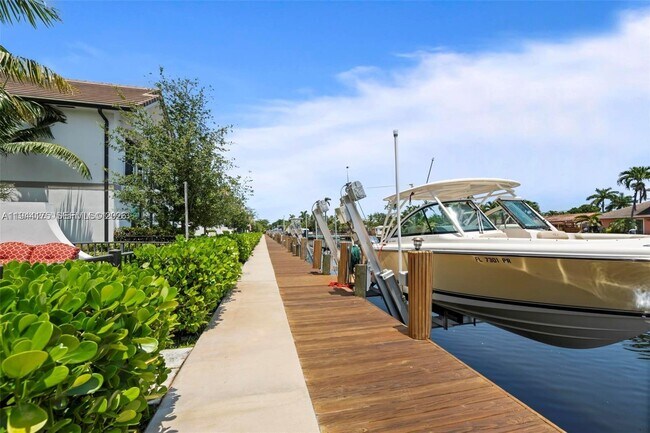 Building Photo - 4518 E Aqua Bella Ln