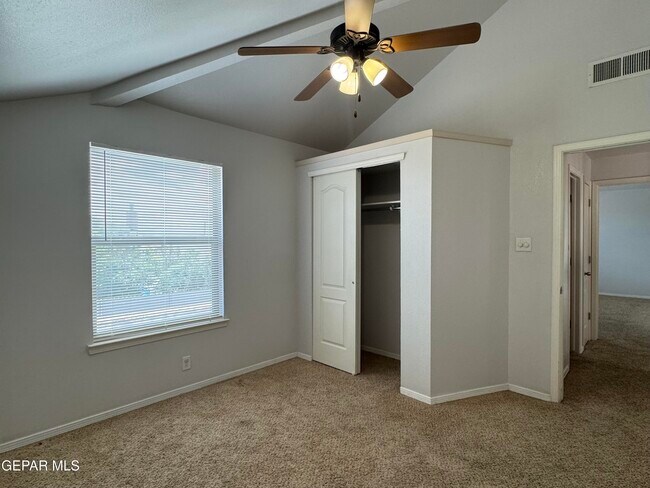 Building Photo - 13260 Emerald Creek Dr