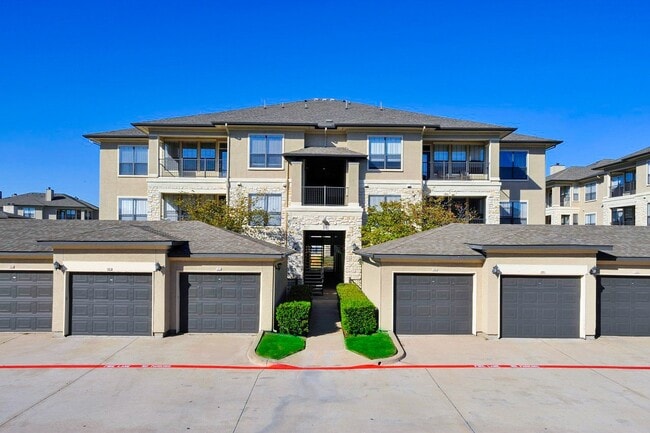 Building Photo - Cypress Lake at Stonebriar Apartments