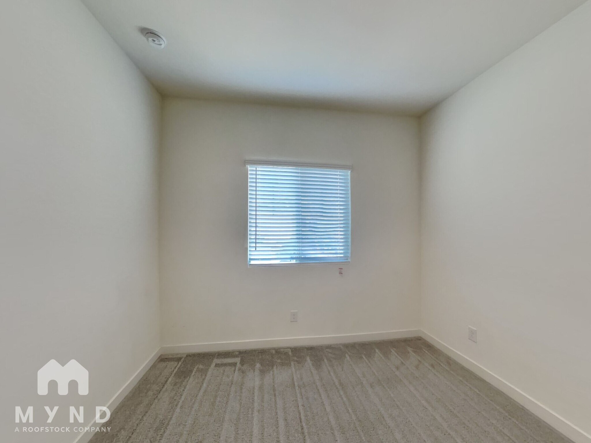 Building Photo - 961 E Wiley Way
