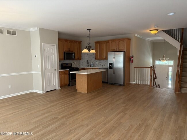 Building Photo - 10 Windward Drive