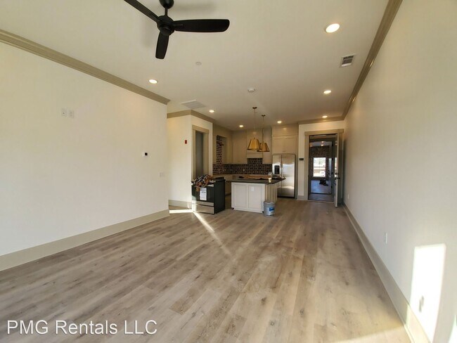 Building Photo - 1 br, 1 bath House - 79 South College Street