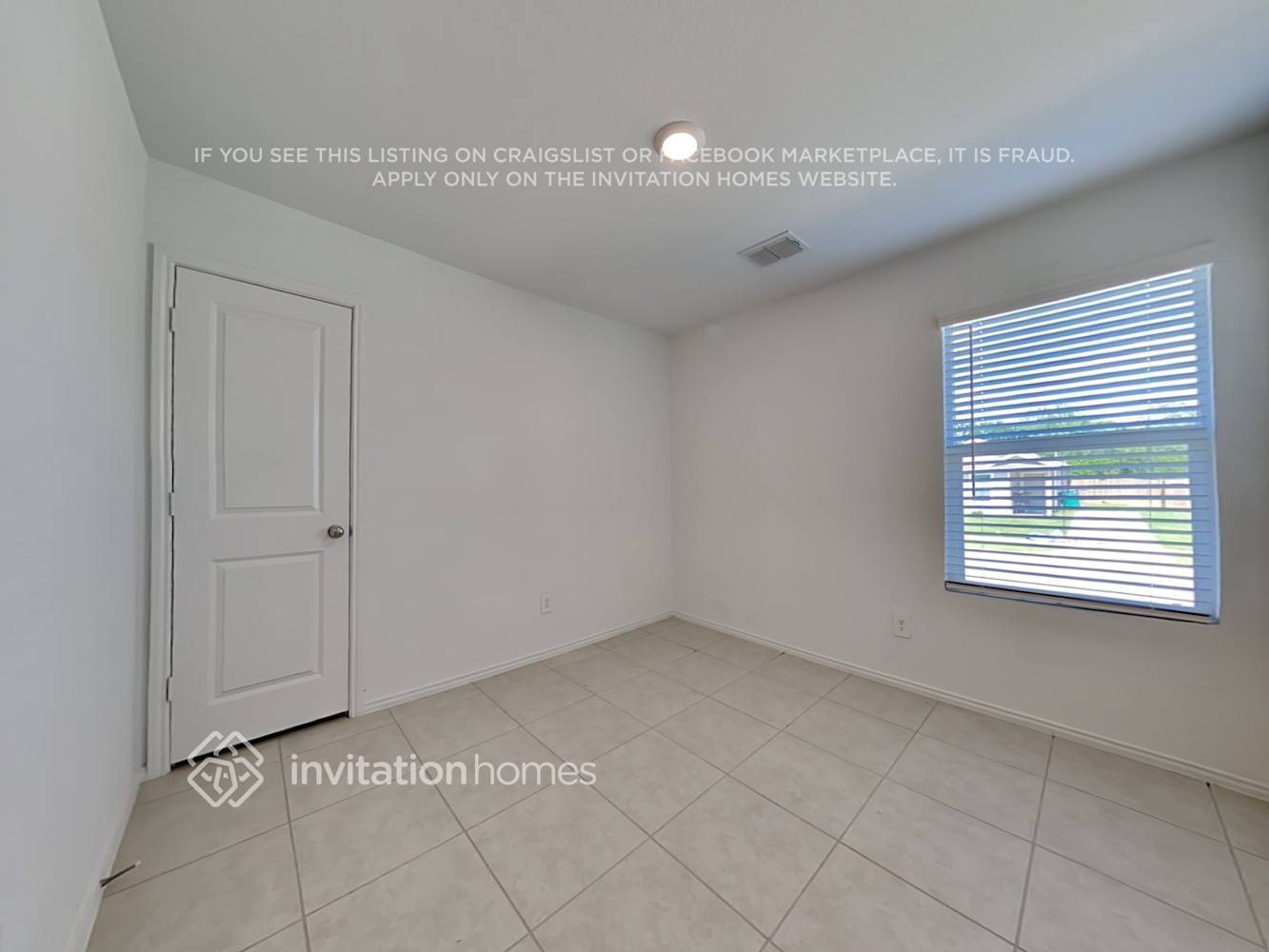 Building Photo - 3224 Crestone Dr