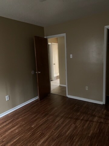 Building Photo - 4465 Sumners Wells Rd