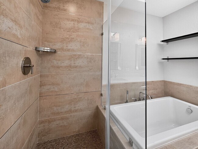 Building Photo - Gorgeous 4 Bedroom PLUS Spacious Bonus Room with Pool in Desired Alamo Neighborhood Available Now!
