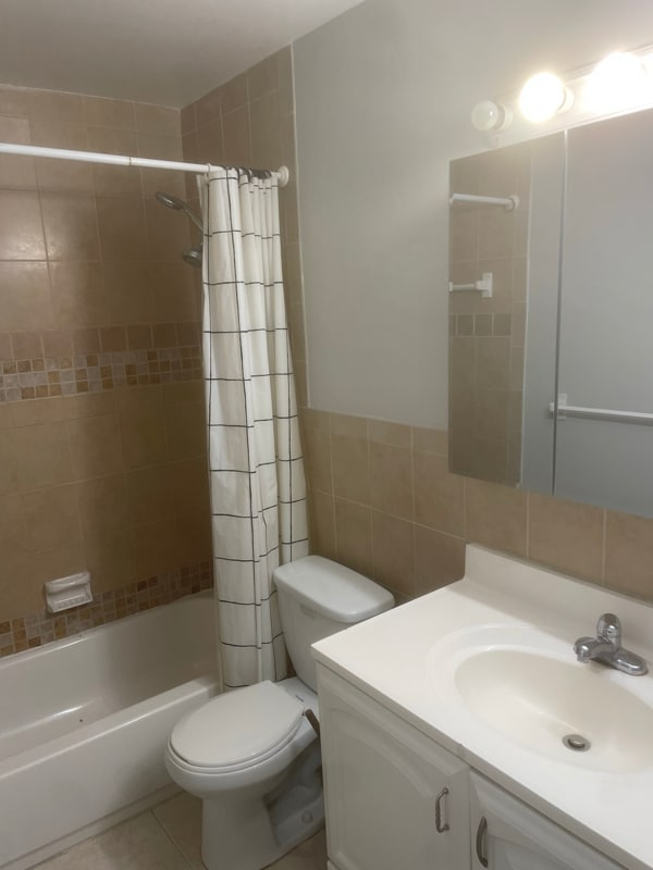 Building Photo - 240 SW 7th St