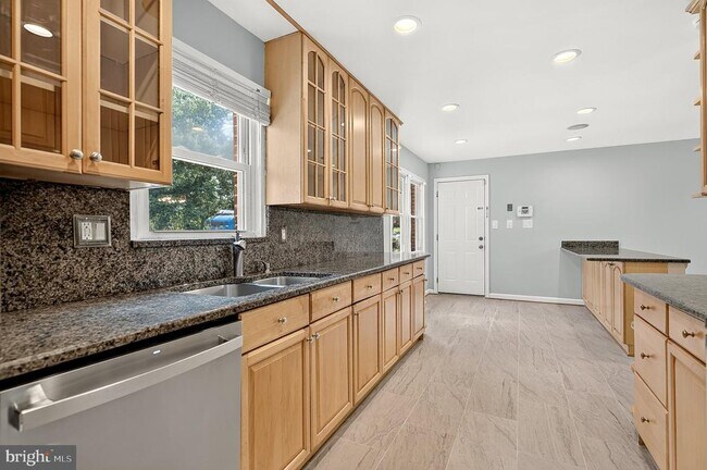 Building Photo - 1514 Gingerwood Ct