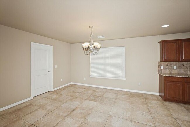 Building Photo - 7403 Kodiak Ave