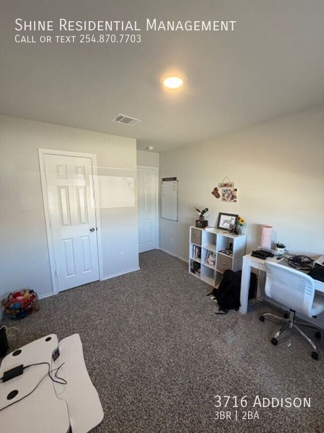 Building Photo - 3716 Addison-