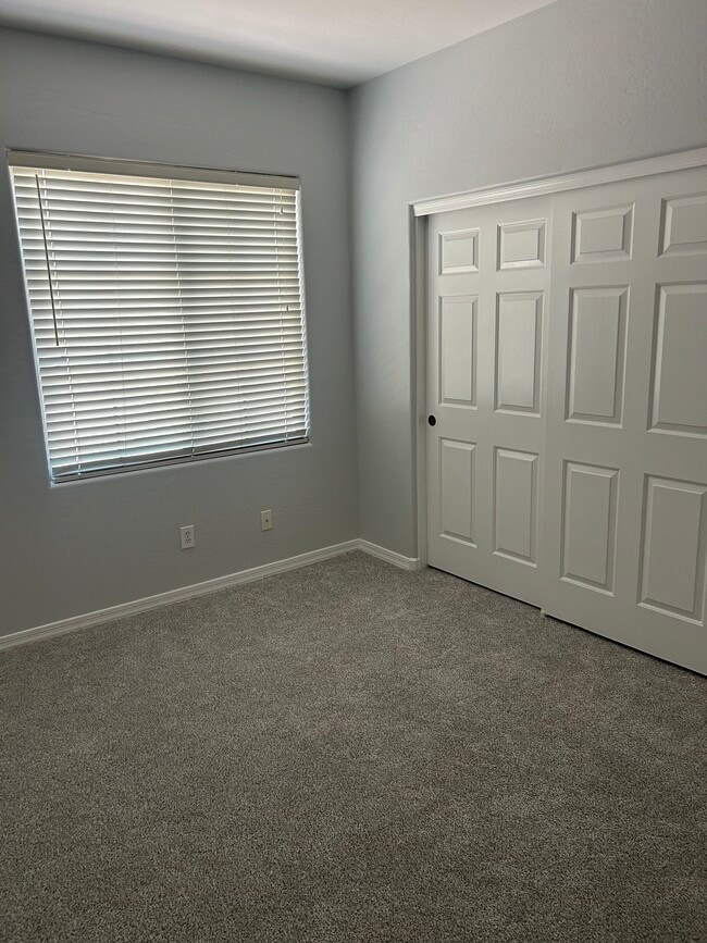Building Photo - 4775 E Cloudburst Ct