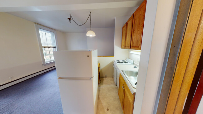 115-G-Kitchen - The Keystone on Gilman