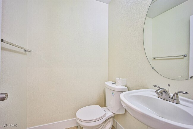 Building Photo - 8338 Lavender Jade Ct