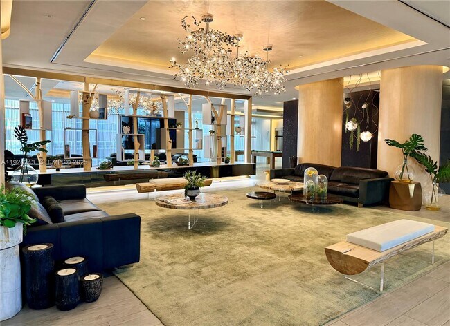 Building Photo - 488 NE 18th St