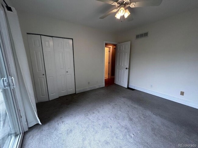 Building Photo - 2820 S Acoma St