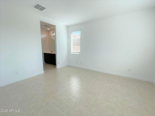 Building Photo - 11682 N 188th Dr