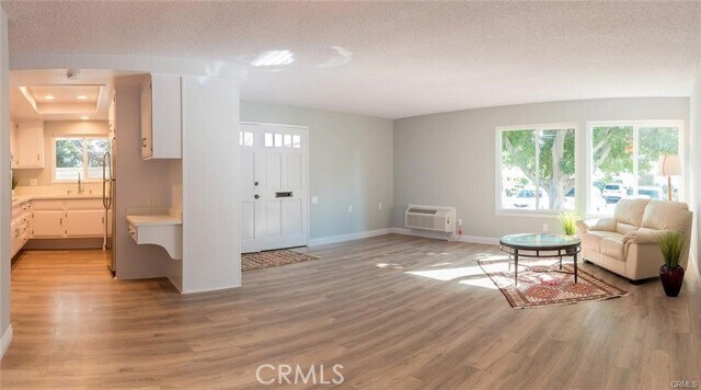 Building Photo - 2116 Via Puerta