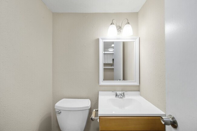 Building Photo - 7236 Crownwest St