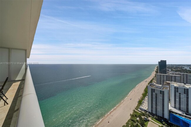 Building Photo - 1830 S Ocean Dr