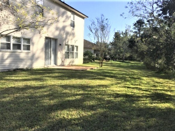 Building Photo - 304 N Hidden Tree Dr