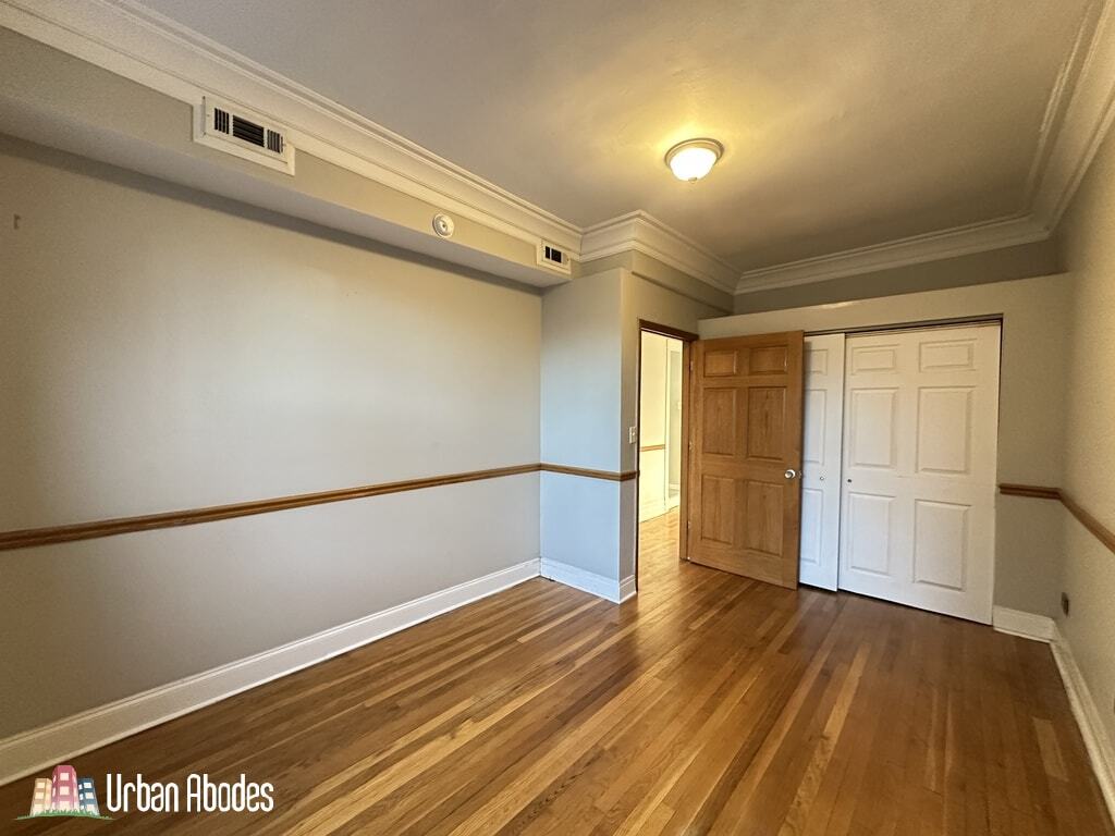 Building Photo - 4609 N Western Ave