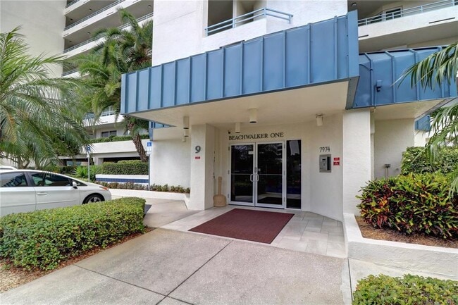Building Photo - 7974 Sailboat Key Blvd S