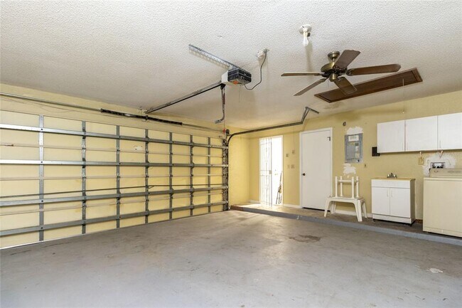 Building Photo - 4430 Odin St