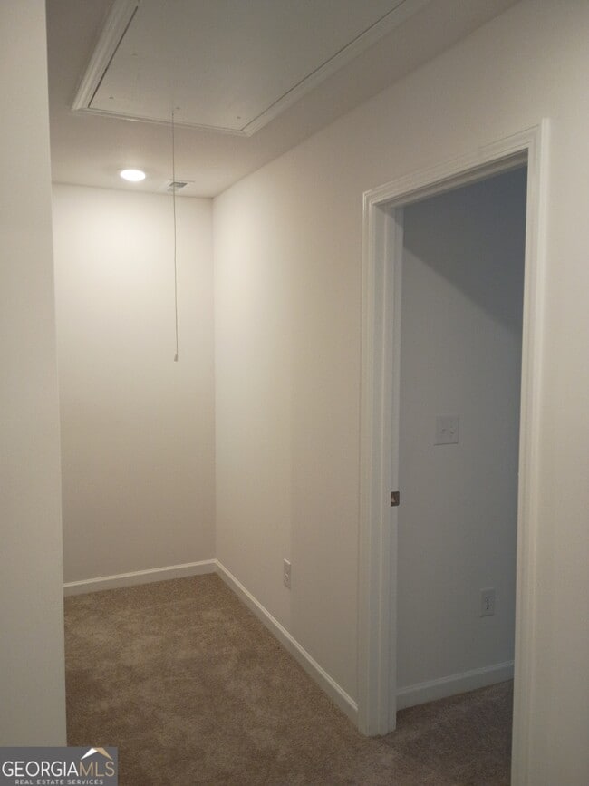 Building Photo - 236 Kenoot Dr