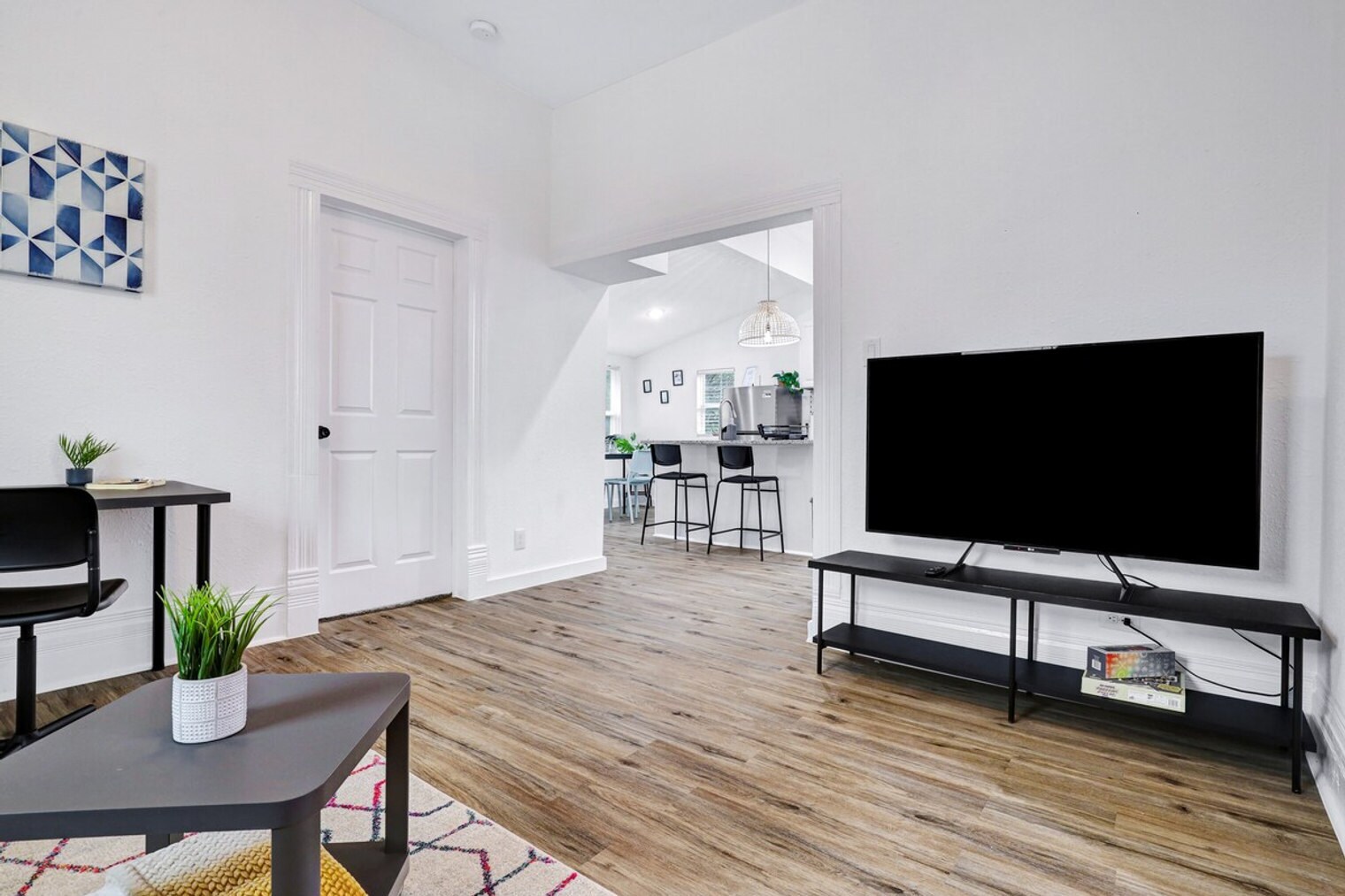 Building Photo - 243 Porter St