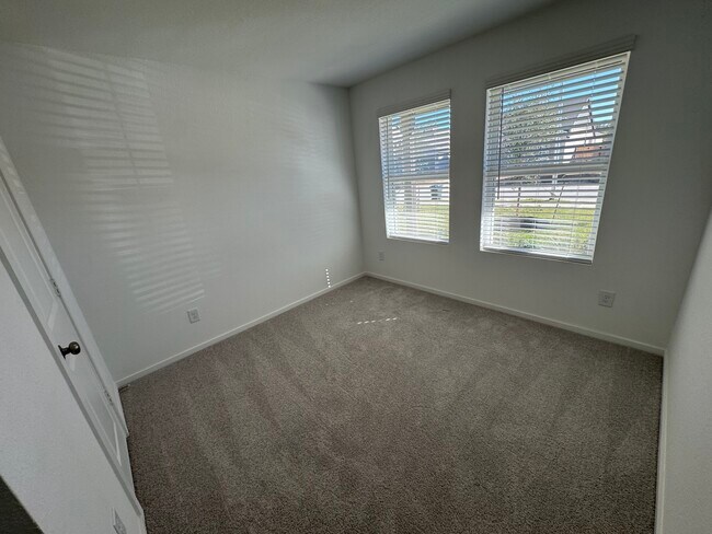 Building Photo - 1518 Amber Skies Ln