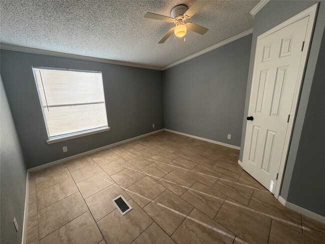 Building Photo - 15467 Delores Ln