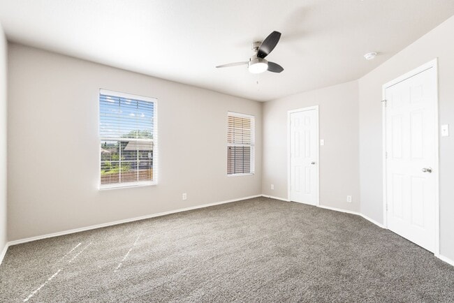 Building Photo - Well-Maintained 3-Bedroom Home – Ideal for Students & Professionals!