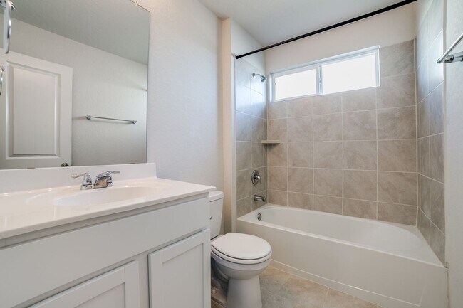 Building Photo - 3 Bedroom and 2 Bathroom home located in Redbird Ranch subdivision