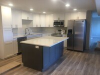 Building Photo - 11051 Hampton Way
