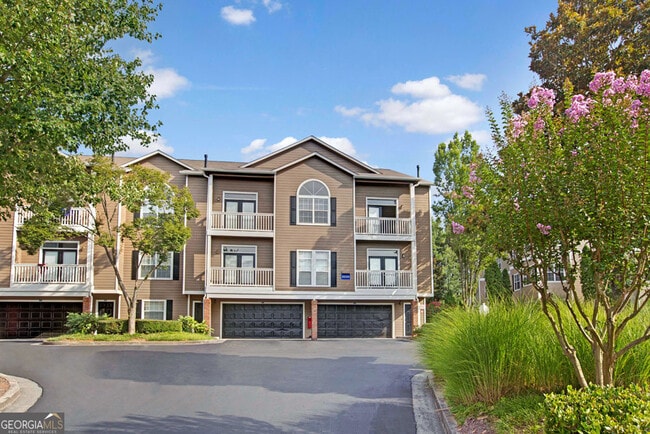 Building Photo - 7150 Peachtree Dunwoody Rd NE