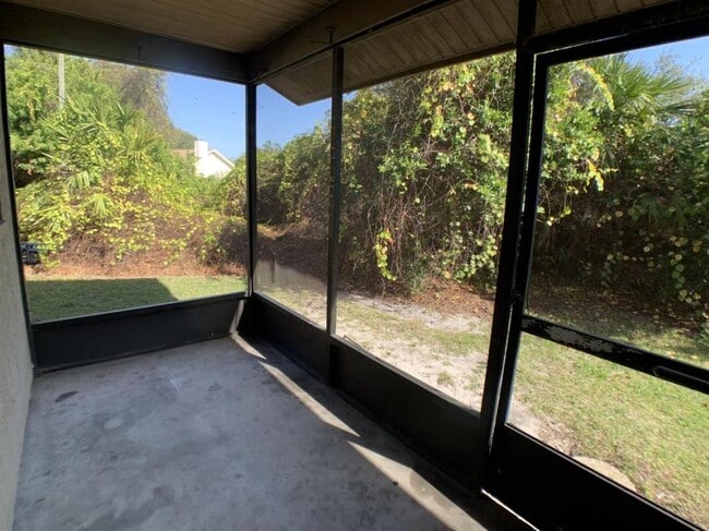 Building Photo - 2.0 bedroom in Largo Florida 33778