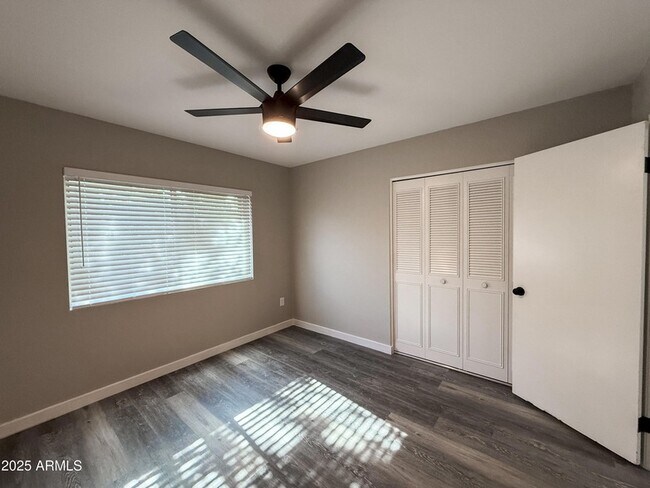 Building Photo - 8616 N 40th Dr