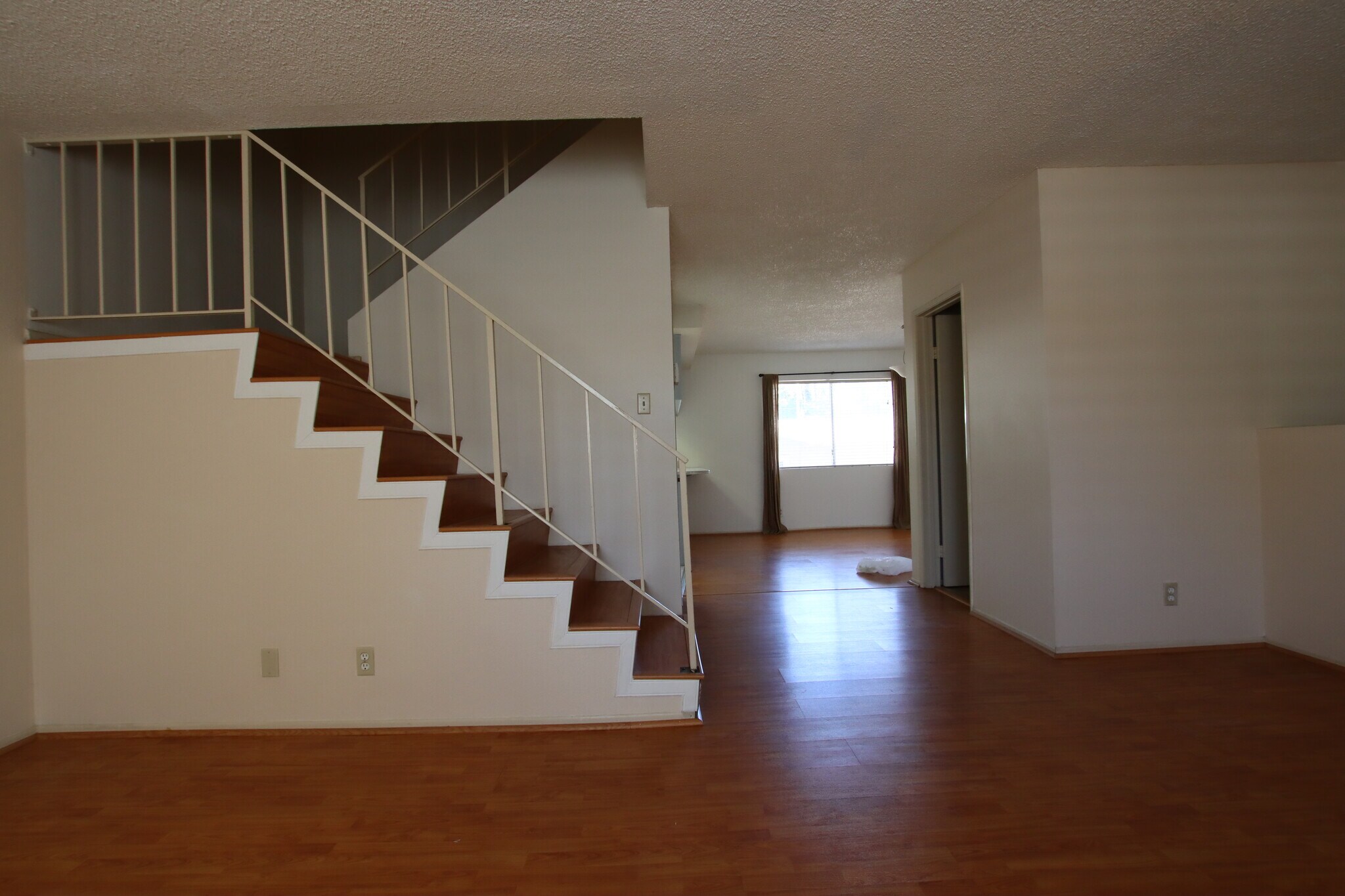 Building Photo - 2204 Cedar St