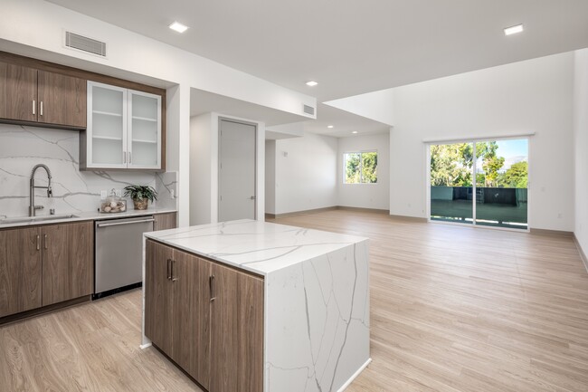 Kitchen / Living Room | Penthouse B ONE - The 6800